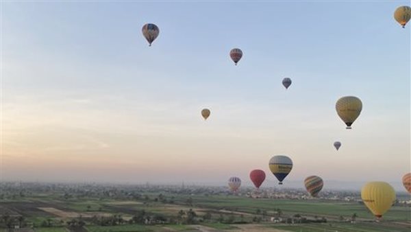 رحلات البالون الطائر
