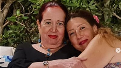 ظهور نادر لـ سهير ترك أرملة فريد شوقي في عيد ميلادها