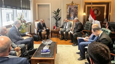 مباحثات مصرية بيلاروسية لدراسة إمكانيات التصنيع المشترك.. وإبرام الاتفاق قريبًا 