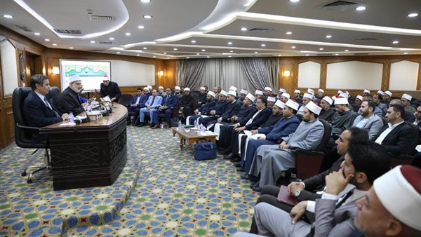 اجتماع مع الإدارة