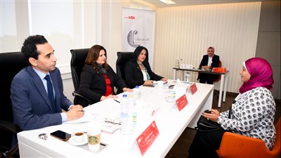 وزيرة الهجرة تشارك كرئيس إحدى لجان اختبارات برنامج المرأة تقود للتنفيذيات بالأكاديمية الوطنية للتدريب