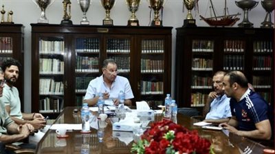 نصف مليون جنيه.. الأهلي يقرر تغريم حسين الشحات في واقعة الصفع | بث مباشر 