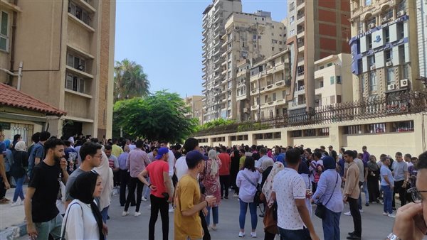 تظاهر طلاب كلية الحقوق