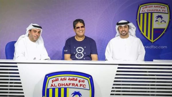 أيمن الرمادي من توقيعه