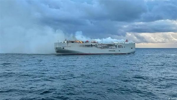 سفينة شحن السيارات