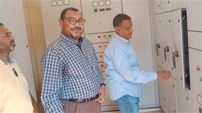 كنت بشغل محطة صرف صحي مبقطعش الكهرباء.. أول تعليق من صاحب الصورة المتداولة على السوشيال ميديا