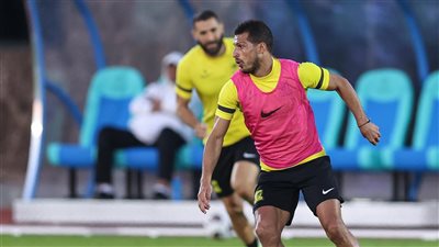 بنزيما وطارق حامد يقودان تشكيل اتحاد جدة أمام الترجي بالبطولة العربية