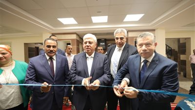 وزير التعليم العالي يفتتح عدة مشروعات تعليمية بجامعة مطروح |صور 