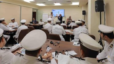 أكاديمية الشرطة تنظم دورة تدريبية للكشف عن الوثائق المزورة ومكافحة الإتجار بالبشر |صور 