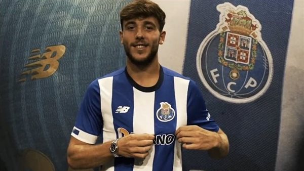  نيكو جونزاليس بقميص