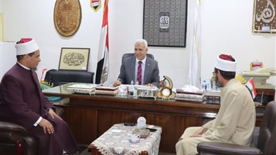 مدير تعليم القاهرة يستقبل وفد مشيخة الأزهر لبحث التعاون المشترك