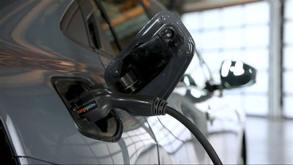 السيارات الكهربائية