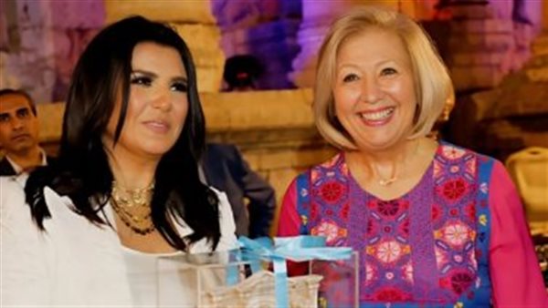 منى الشاذلي