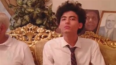 الرابع على الثانوية العام أدبي: نفسي ألتحق بكلية اقتصاد وعلوم سياسية | بث مباشر 