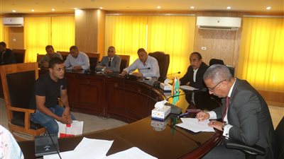 محافظ الفيوم يوجه بإيجاد الحلول الجذرية لعدد من الشكاوى بمختلف القطاعات