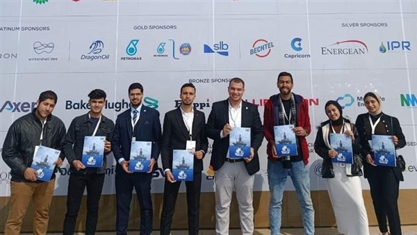 طلاب كلية الهندسة