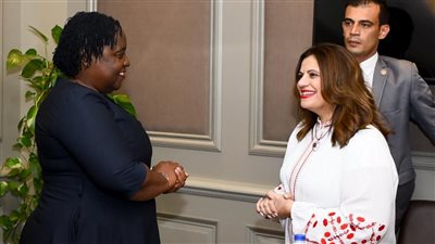 وزيرة الهجرة تدعو زيمبابوي للمشاركة في مؤتمر مصر تستطيع بالصناعة والتجارة في إفريقيا