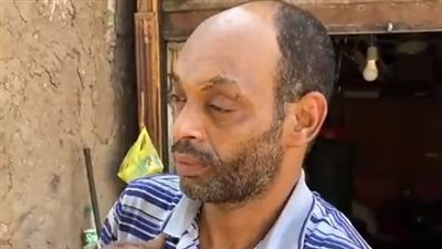 يستخدم الإنترنت في تطوير مهاراته.. الأسطى موسى أشهر ميكانيكي موتوسيكلات من الصم والبكم بالأقصر| بث مباشر 