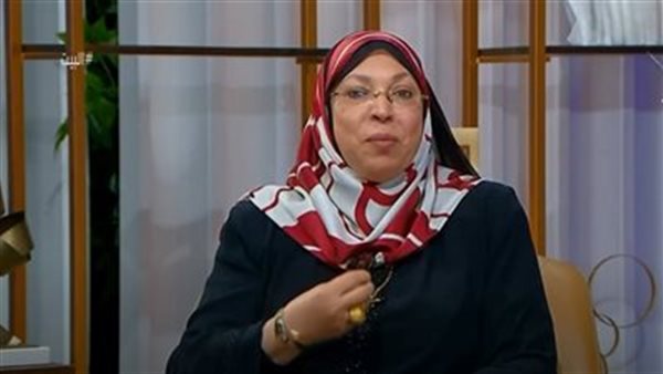  الدكتورة نيفين مختار