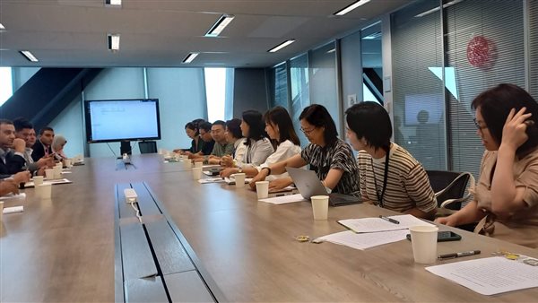 وفد إعلامي مصري يلتقي