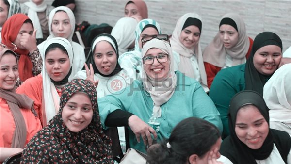 أمل عبدالفتاح أكبر