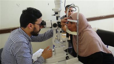 قافلة جامعة المنيا توقع الكشف الطبي على 345 حالة بقرية الجهاد