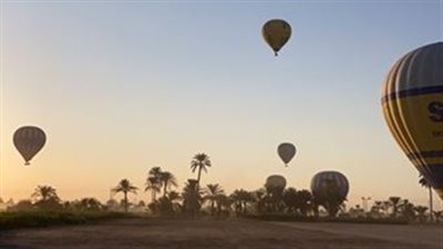 انطلاق 29 رحلة بالون طائر في الأقصر اليوم | بث مباشر