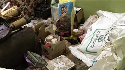 ضبط مصنع آيس كريم غير مرخص و8500 لتر مواد بترولية بالمنوفية | صور