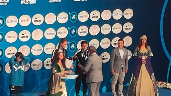  لاعبة المشروع القومي