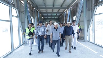 وزير النقل: مشروع تطوير وتوسعة الطريق الدائري ملحمة يتم تنفيذها على مدار 24 ساعة