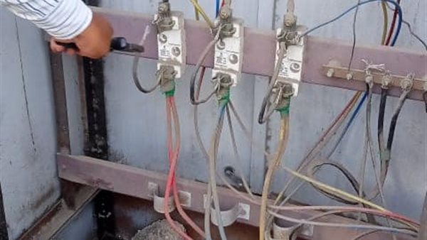 خفض إنارة الشوارع