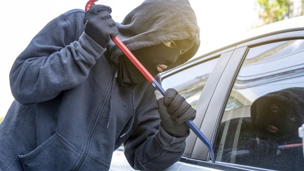 سرقة سيارة - تعبيرية