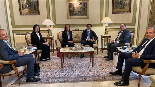 وزير التجارة والصناعة