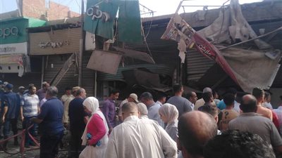 أصحاب المحلات المتضررة من انفجار أسطوانة غاز بمطعم أشمون بالمنوفية يتهمون مالكه بالإهمال