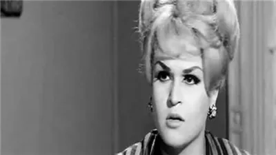 طُلب منها تغيير لون شعرها بسبب غيرة الفنانات.. محطات في حياة سناء مظهر بذكرى وفاتها