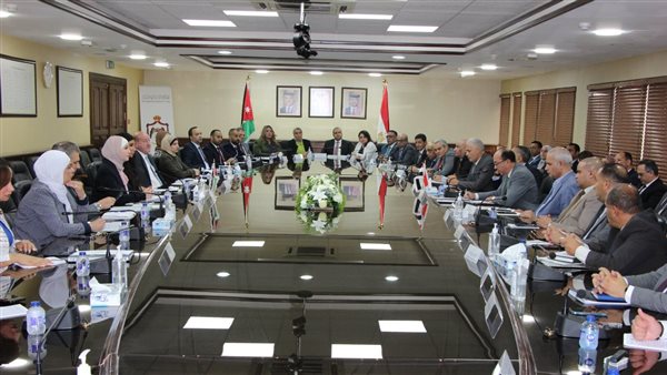 انعقاد اللجنة العليا