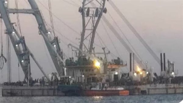 لحظة انتشال القاطرة