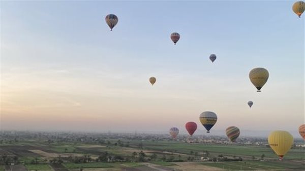 البالون الطائر