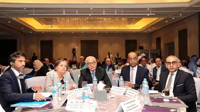 خلال ملتقى رؤى وتجارب.. وزير التعليم يشهد الجلسة الخاصة بالممارسات الجيدة في تطوير المناهج