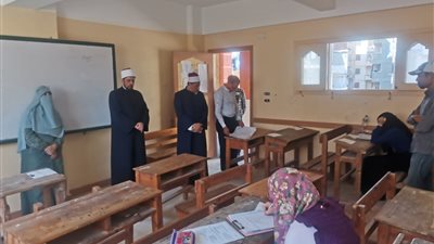 بدون شكاوى.. رئيس أزهر الإسكندرية يتفقد امتحانات الدور الثاني لطلاب الإعدادية والابتدائية