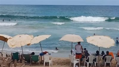 أمواج مرتفعة ونشاط للرياح.. تحذيرات من نزول البحر في شواطئ مطروح والإسكندرية| بث مباشر