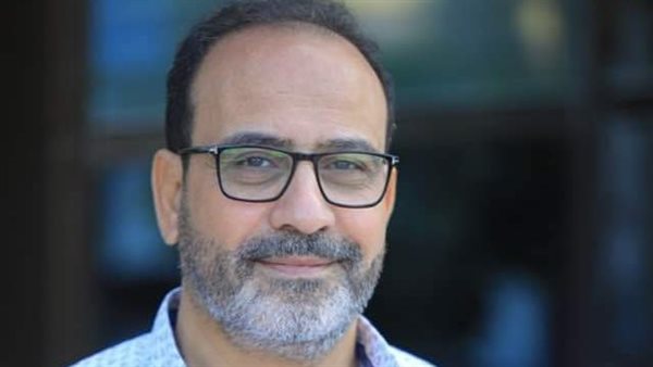 الناقد الفني عصام