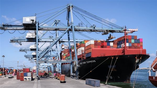 ميناء دمياط 