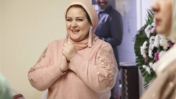 دلال عبد العزيز 