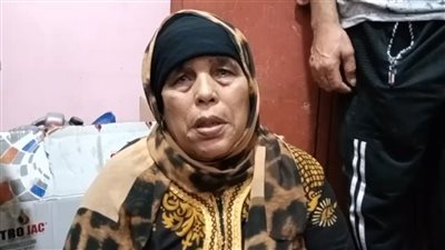 والدة ميكانيكي أشعل شخص النيران به أثناء مشاجرة بالدقهلية: حالته حرجة وعايزة حقه