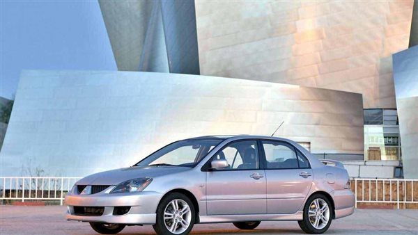  ميتسوبيشي لانسر