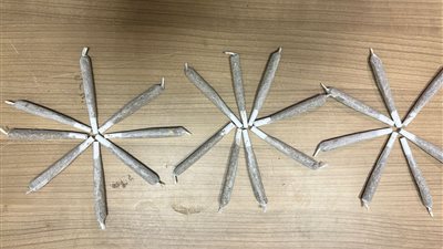 قادمًا من أمستردام.. ضبط راكب بحوزته 23 سيجارة ماريجوانا في مطار القاهرة