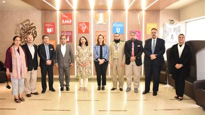 القومي للحوكمة يبحث سبل التعاون مع المدرسة الوطنية للسياسات العامة بباكستان