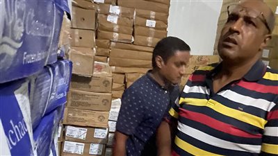 تموين الإسكندرية تضبط 3.5 طن مواد غذائية مجهولة المصدر بالعامرية