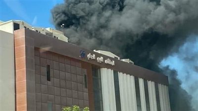 السيطرة على حريق هائل بالمستشفى الدولي في بنغازي | فيديو